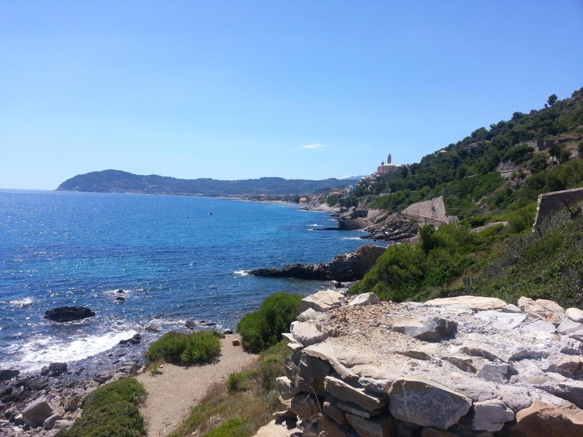 Hotel Delle Rose San Bartolomeo Al Mare Buitenkant foto