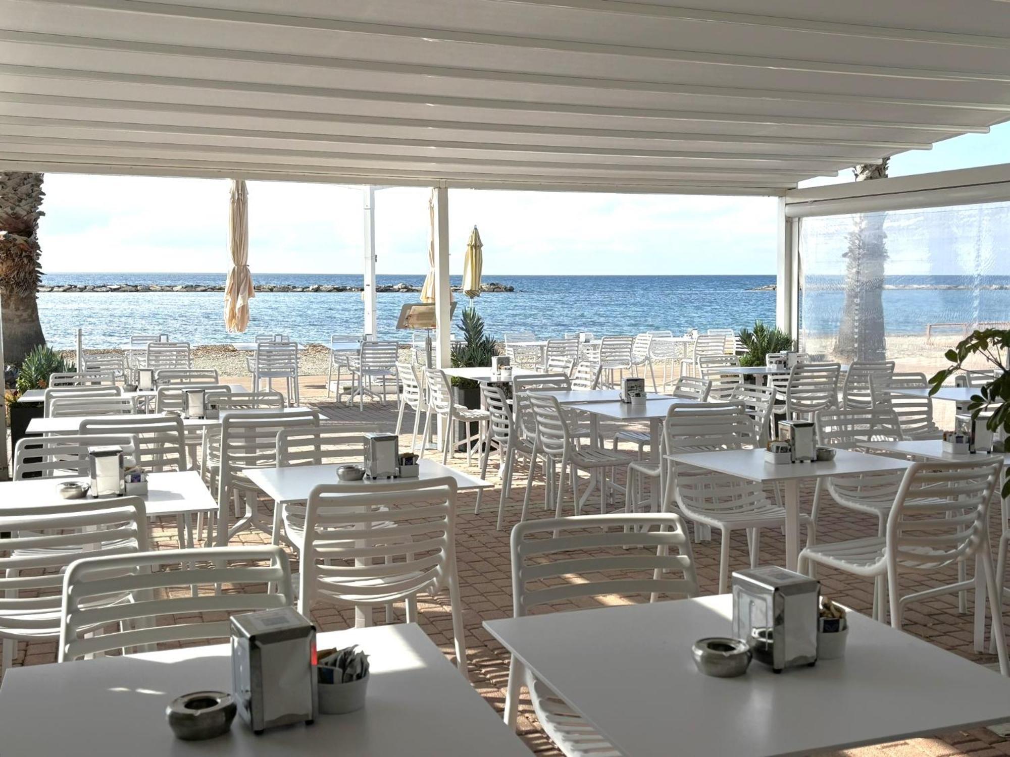 Hotel Delle Rose San Bartolomeo Al Mare Buitenkant foto