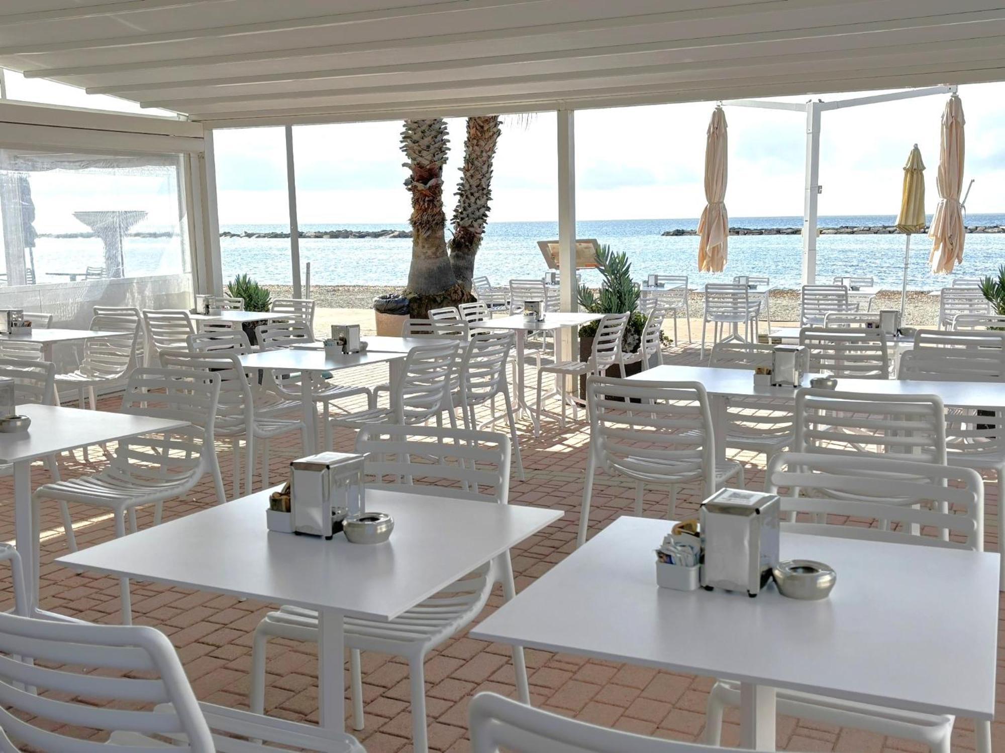 Hotel Delle Rose San Bartolomeo Al Mare Buitenkant foto