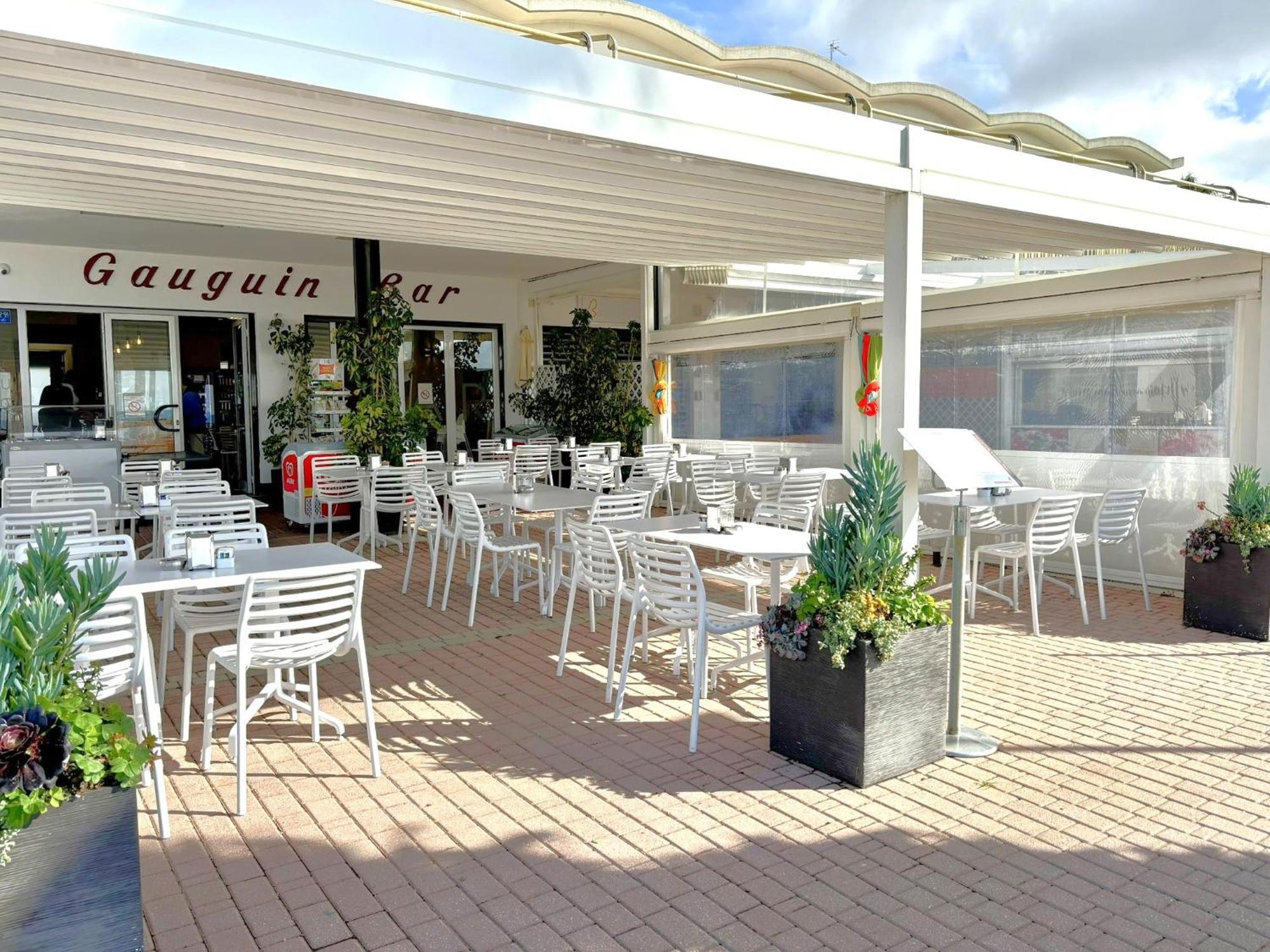 Hotel Delle Rose San Bartolomeo Al Mare Buitenkant foto